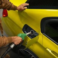 بررسی روش‌های استعلام کارت سوخت با پلاک در بلاگ سپند خودرو