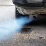 بررسی علل خروج دود آبی از اگزوز خودرو